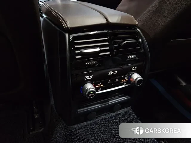 BMW 5 Series (G30) id 3402639 из Кореи 8