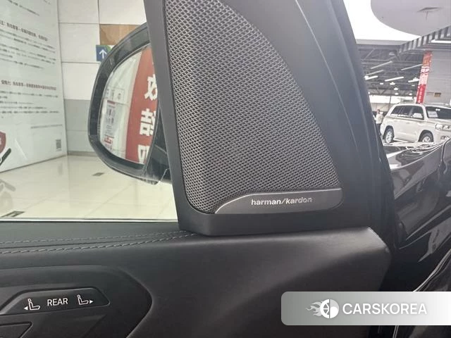 BMW X7 id 4366166 из Китая 8