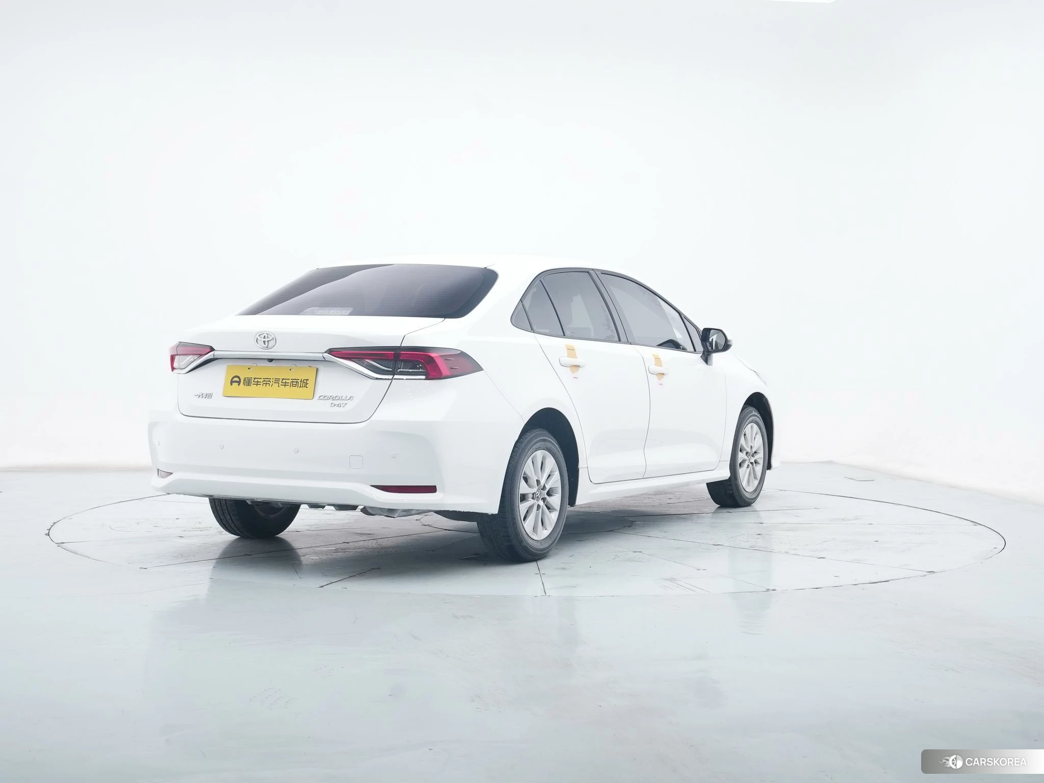 Toyota Corolla id 4407231 из Китая 8