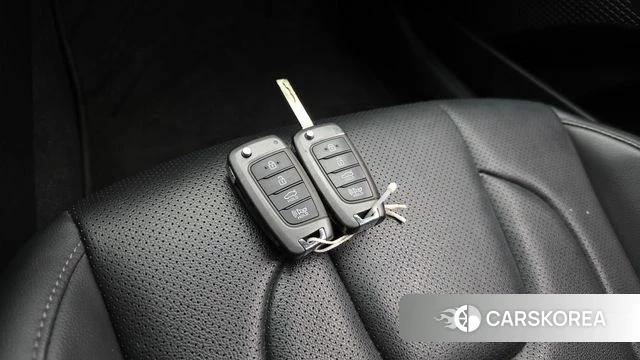 Hyundai Avante (CN7) id 4594494 из Кореи 8