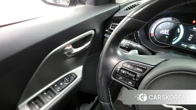 Kia Niro Plus id 3606378 из Кореи 8