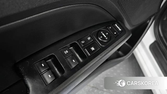 Hyundai Avante AD id 3861842 из Кореи 8