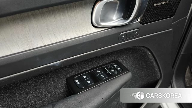 Volvo XC40 id 3807090 из Кореи 8