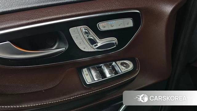 Mercedes-Benz V-Class id 4345744 из Кореи 8