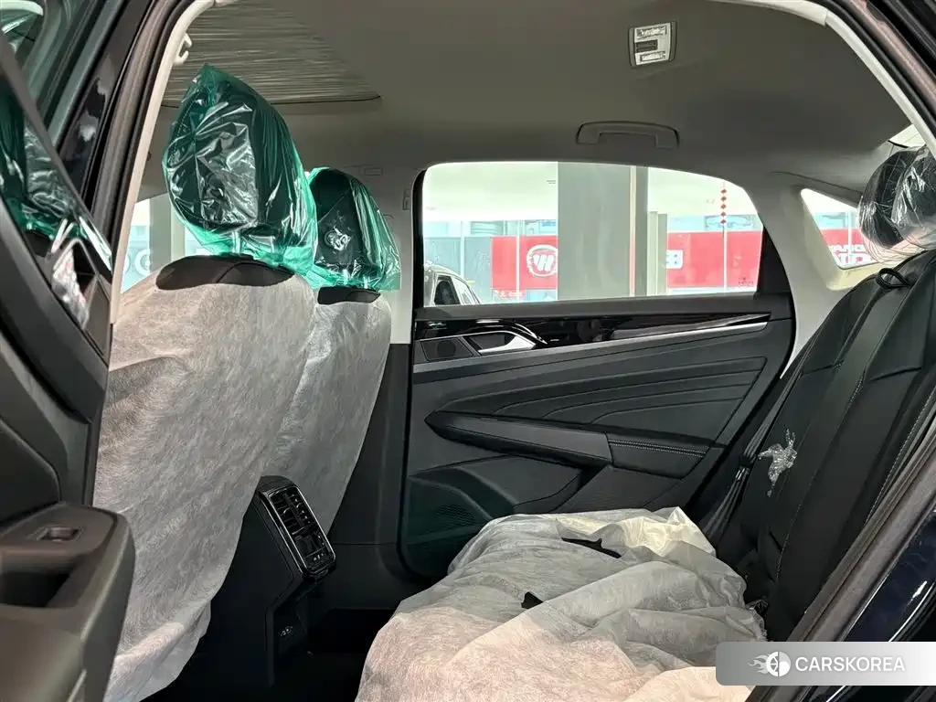 Volkswagen Passat id 4674306 из Китая 8