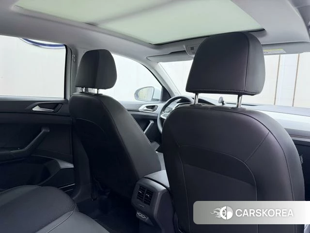 Volkswagen Exploring the shadow id 4353621 из Китая 8