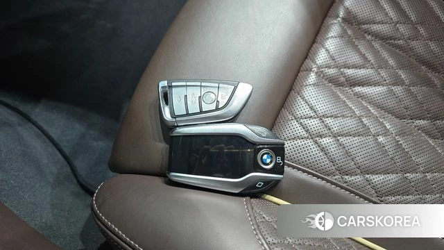 BMW 7 Series (G11) id 4642345 из Кореи 8
