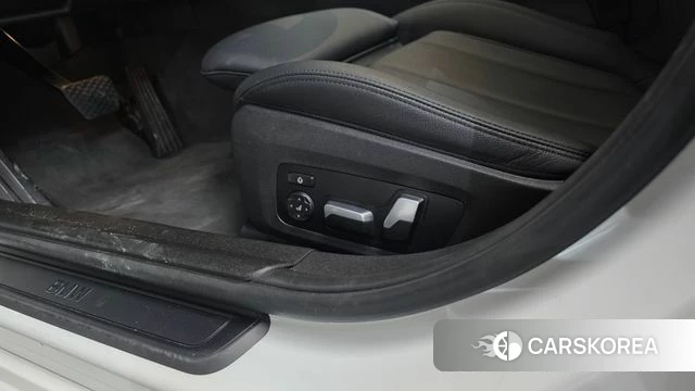 BMW 3 Series (G20) id 3865954 из Кореи 8