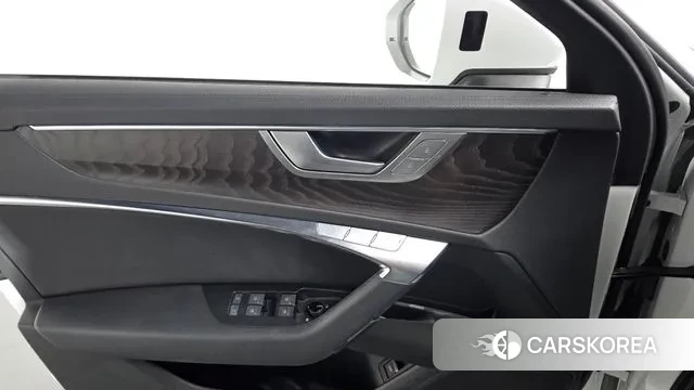 Audi A6 (C8) id 3474157 из Кореи 8