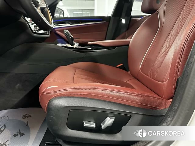BMW 5 series id 4263946 из Китая 8