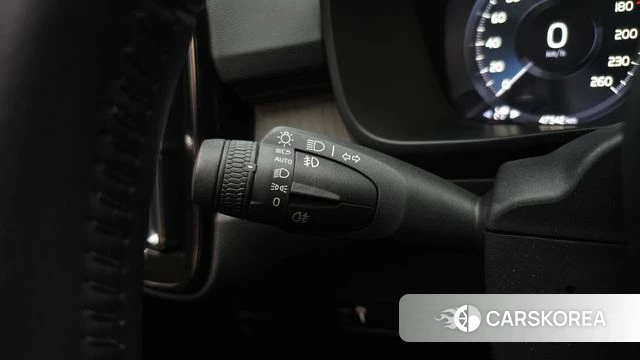 Volvo XC40 id 3833641 из Кореи 8