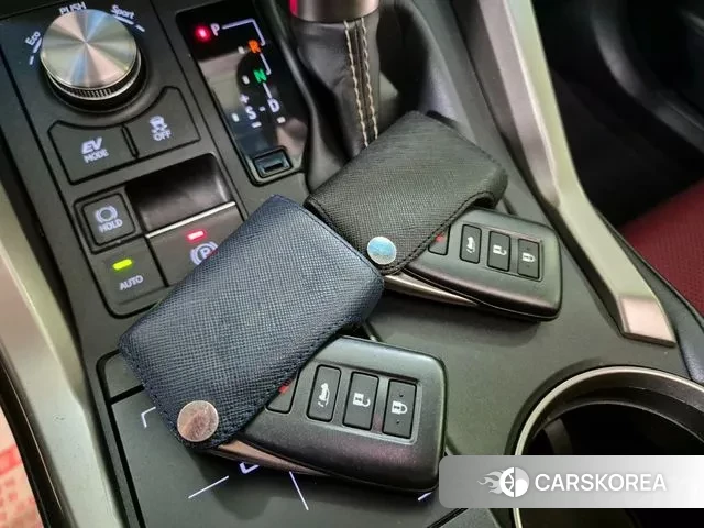 Lexus NX300h id 3568657 из Кореи 8