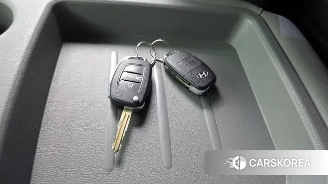 Hyundai The New Grand Starex id 3772813 из Кореи 8