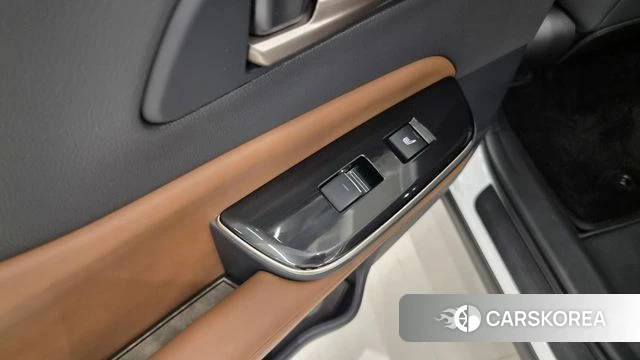 Toyota Crown Crossover id 4669592 из Кореи 8