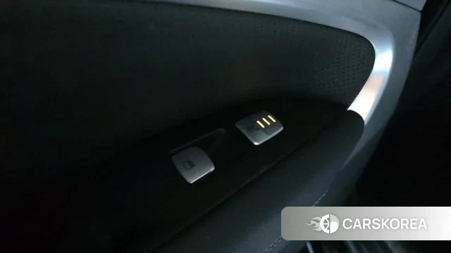 Genesis G70 id 3024488 из Кореи 8