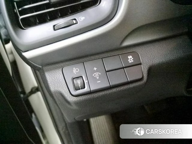 Kia Stonic id 4519635 из Кореи 8