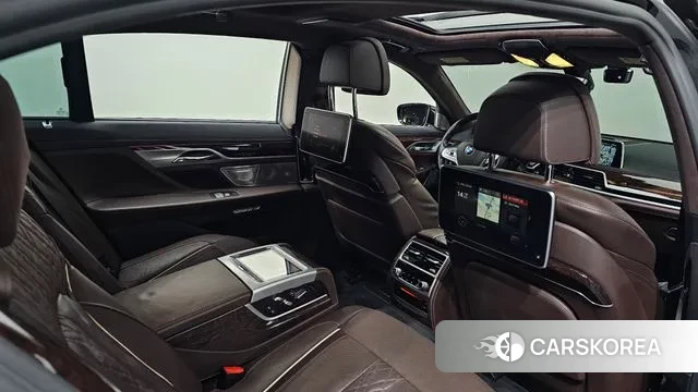 BMW 7 Series (G11) id 3368936 из Кореи 8