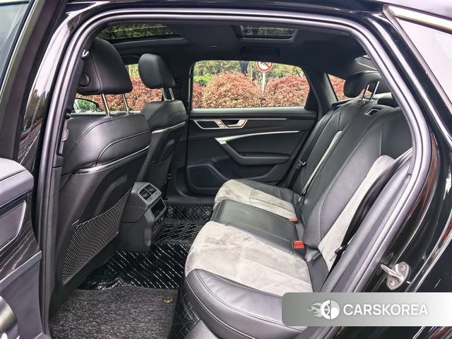 Audi A6L id 4314327 из Китая 8