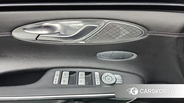 Genesis GV70 id 3472564 из Кореи 8