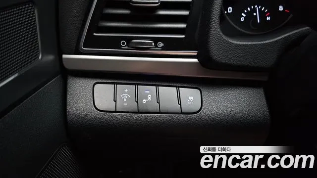 Hyundai Avante AD id 2876820 из Кореи 8