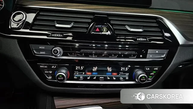 BMW 5 Series (G30) id 3005005 из Кореи 8