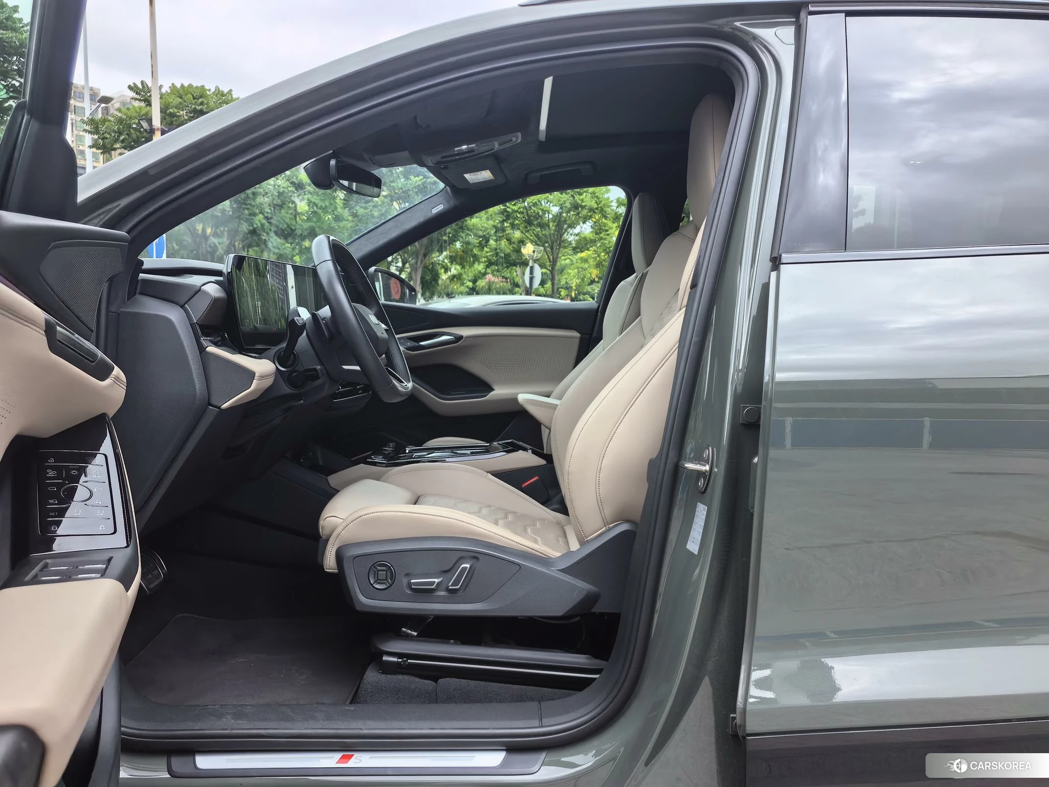 Audi Q6L e-tron id 4454460 из Китая 8