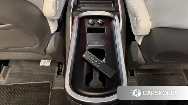 Hyundai Staria id 4223567 из Кореи 8