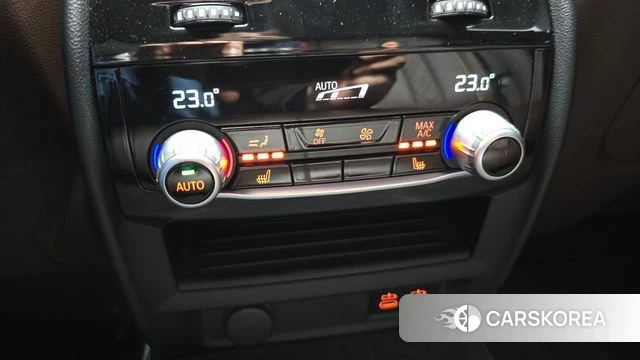 BMW 5 Series (G30) id 3965968 из Кореи 8