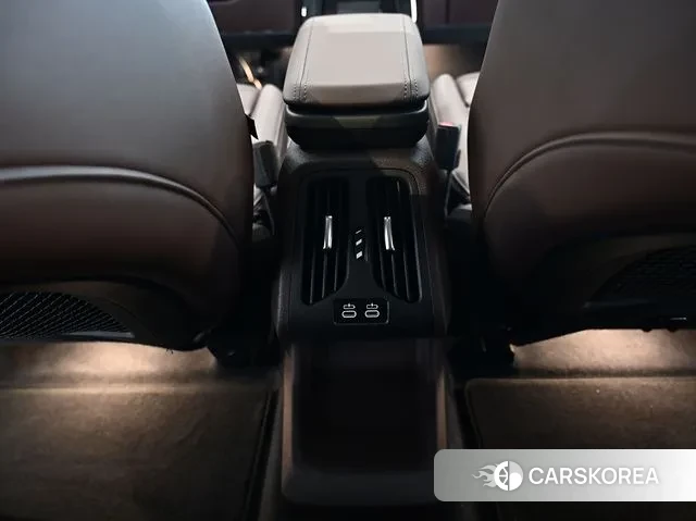 BMW iX1 (U11) id 3533770 из Кореи 8