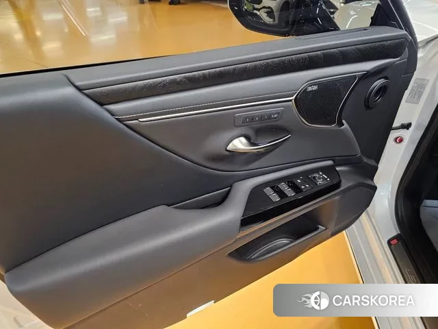 Lexus ES300h 7th generation id 3731924 из Кореи 8