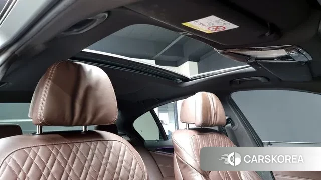 BMW 5 Series (G30) id 2901456 из Кореи 8