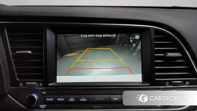 Hyundai Avante AD id 4020632 из Кореи 8