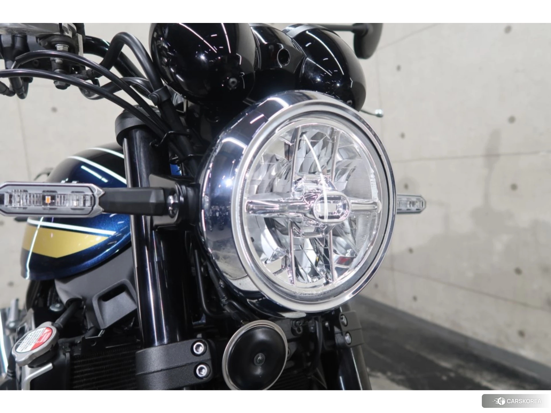 Kawasaki Z900RS id 3950441 из Японии 8