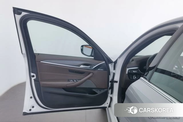 BMW 5 series id 4333475 из Китая 8