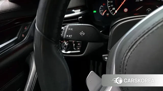 BMW 5 Series (G30) id 3601939 из Кореи 8