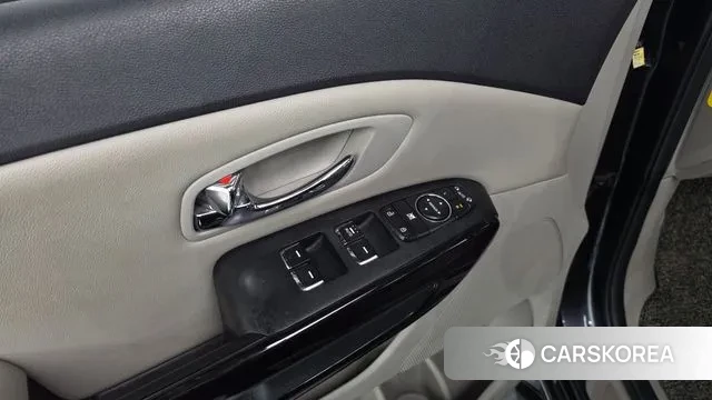 Kia The New Carnival id 3413379 из Кореи 8