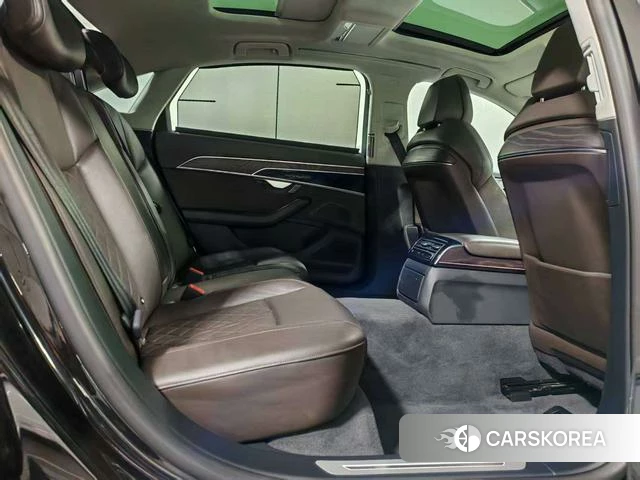 Audi A8 id 4263681 из Китая 8