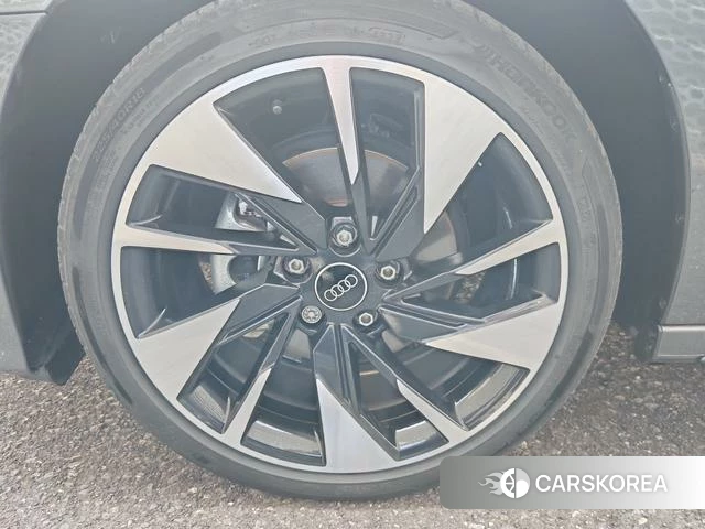 Audi A3 id 4300379 из Китая 8