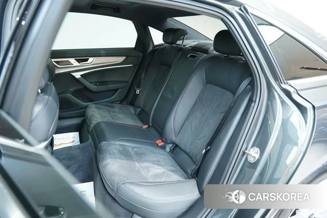 Audi A6L id 4301139 из Китая 8