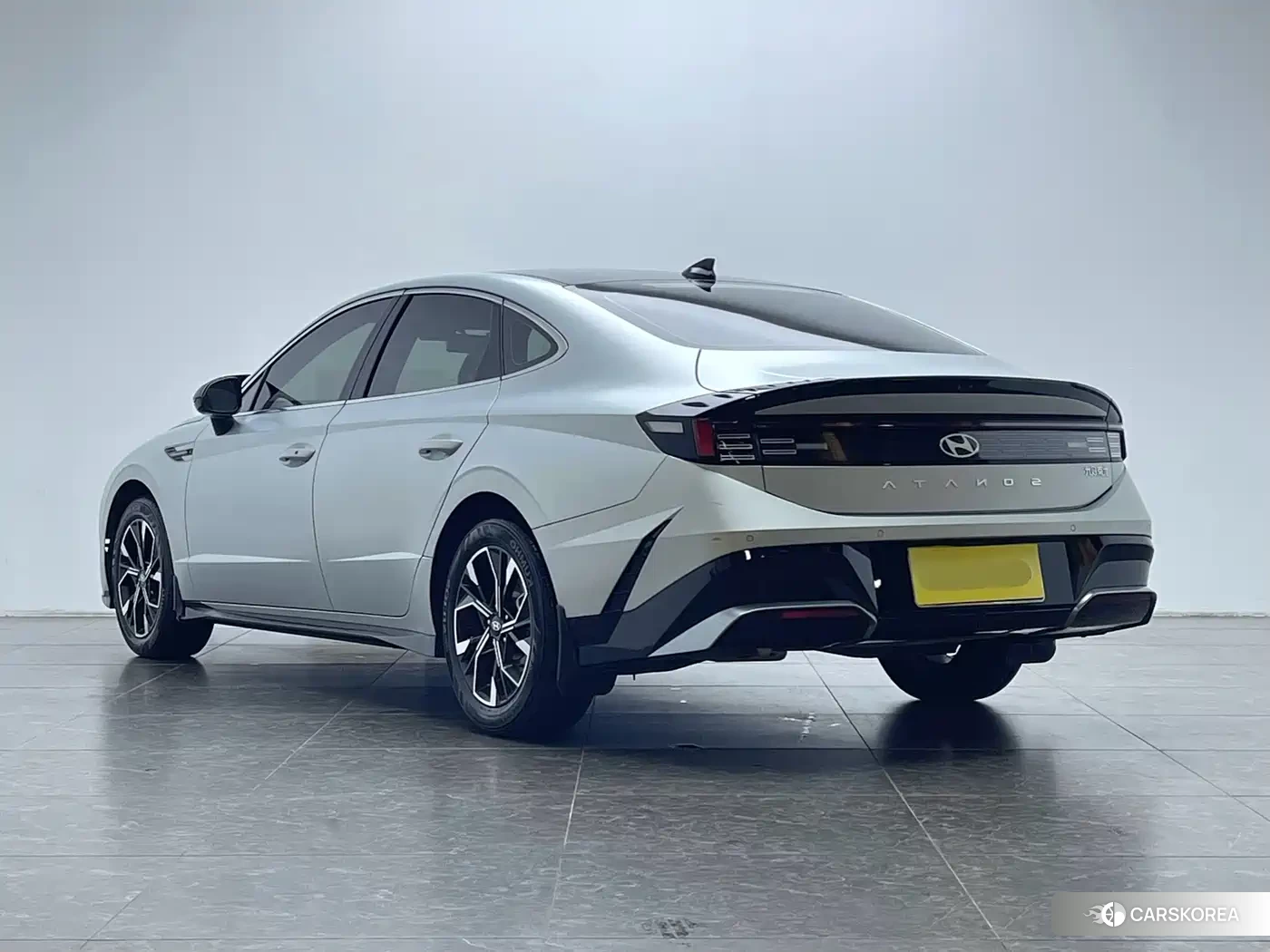 Hyundai Sonata id 4577543 из Китая 8