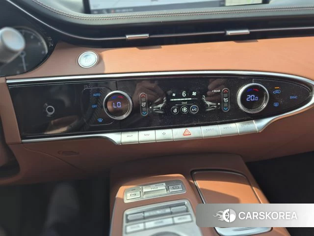 Genesis GV70 id 4757768 из Кореи 8
