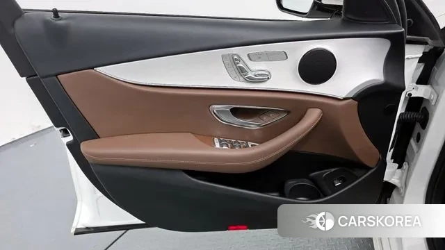 Mercedes-Benz E-Class W213 id 3196933 из Кореи 8