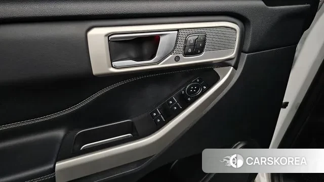 Ford Explorer 6th Generation id 3492106 из Кореи 8