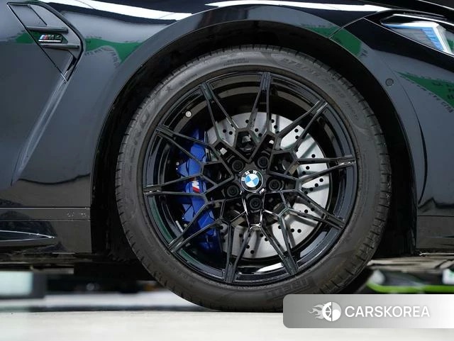 BMW M4 id 4348932 из Китая 8