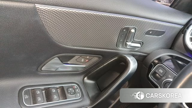 Mercedes-Benz A-Class W177 id 3793814 из Кореи 8