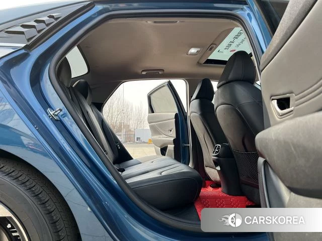 Hyundai Elantra id 4392168 из Китая 8