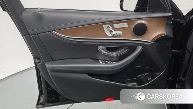 Mercedes-Benz E-Class W213 id 3489392 из Кореи 8