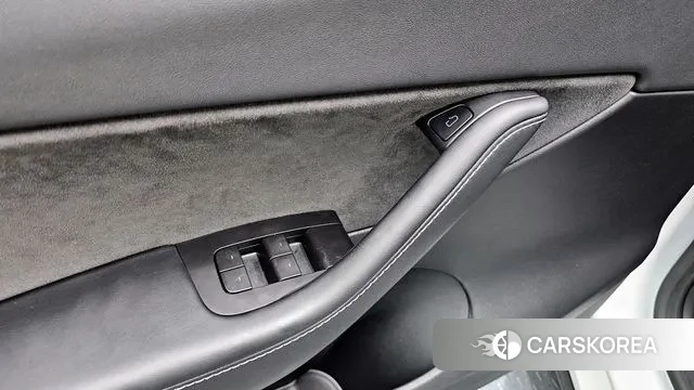 Tesla Model Y id 3263732 из Кореи 8