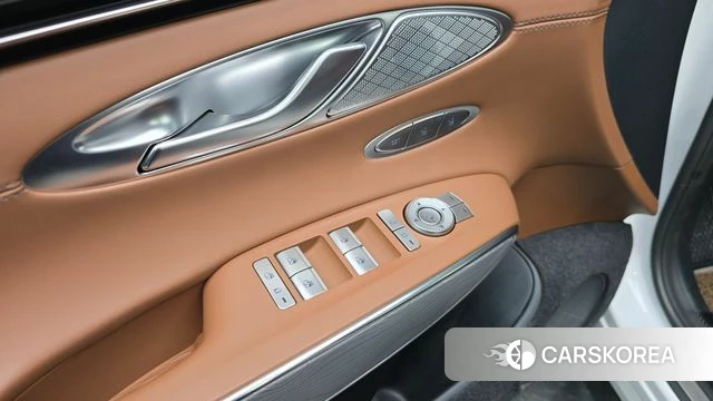 Genesis GV70 id 3827668 из Кореи 8