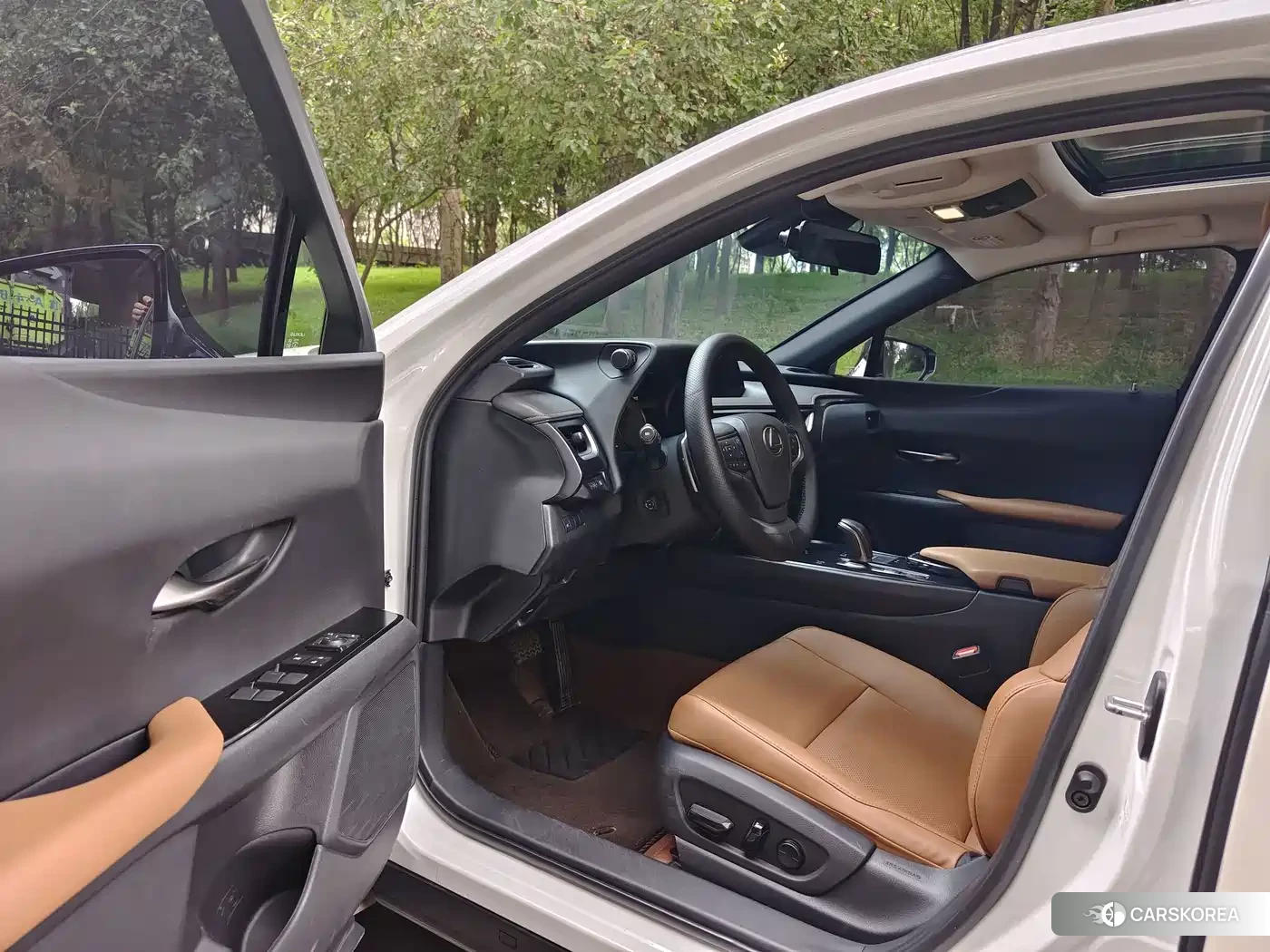 Lexus UX id 4679603 из Китая 8